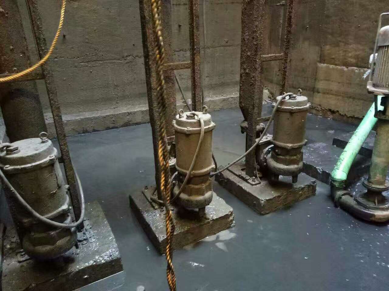 围场污水池清理